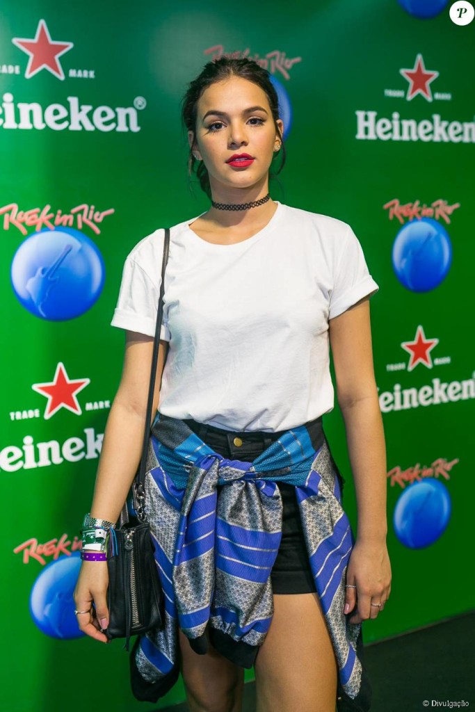 1052817-bruna-marquezine-apostou-no-look-950x0-1