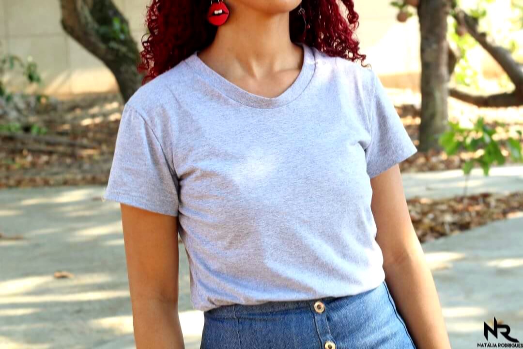 LOOK BÁSICO - SAIA JEANS COM CAMISETA