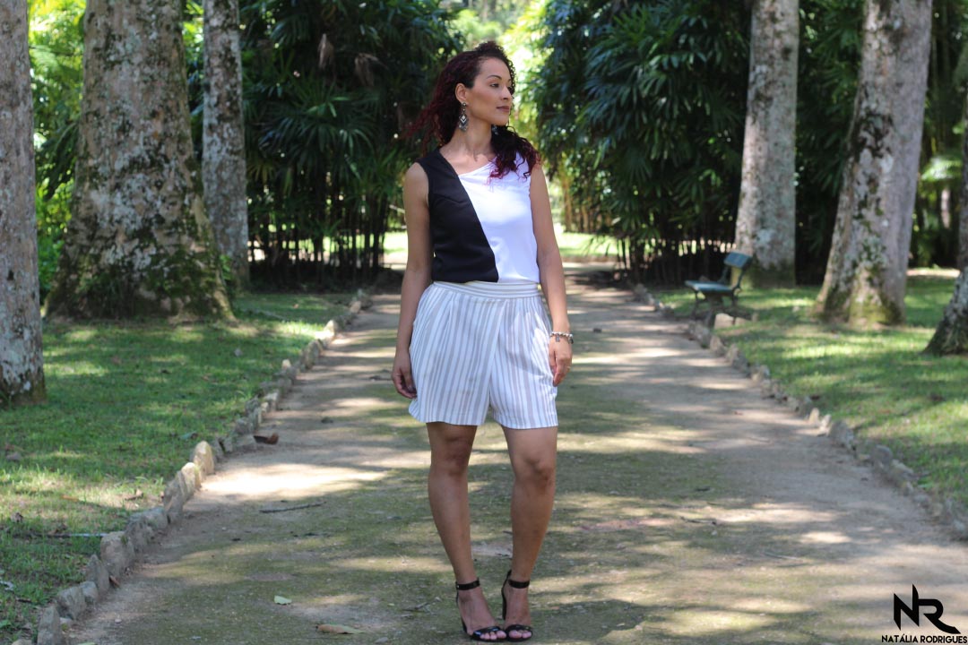 BLUSA ASSIMÉTRICA,LOOK VERÃO,SHORT SOCIAL