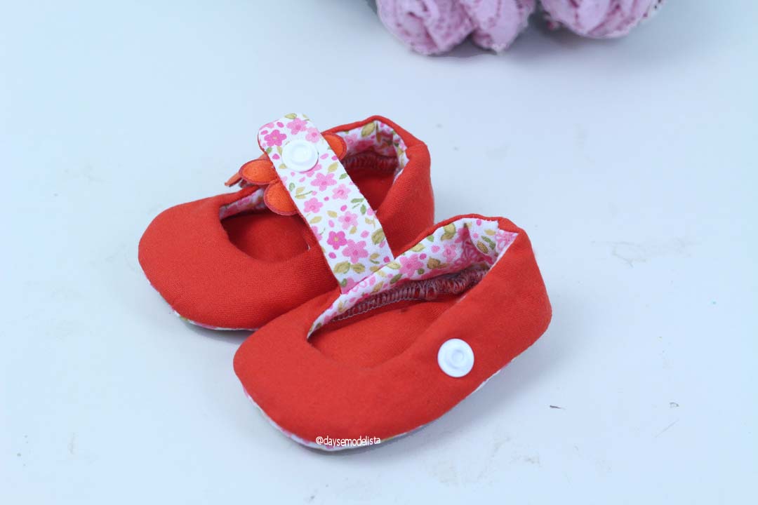 DIY,DAYSE COSTA,SAPATINHO,SHOES,SAPATO,TECIDO,SAPATINHO DE TECIDO,SAPATINHO DE BEBÊ,PASSO A PASSO,ENXOVAL DE BEBÊ,COMO FAZER SAPATINHO DE BEBÊ,,ARTESANATO,BABY,KIDS,TUTORIAL