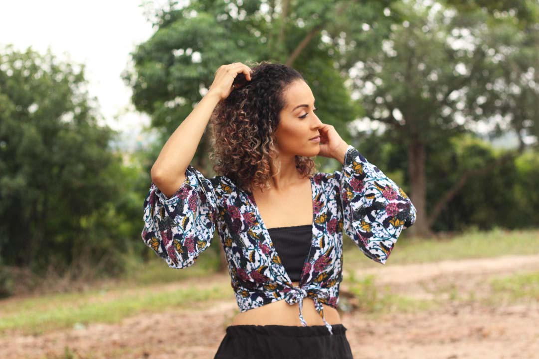 dayse costa,top,cropped,diy,molde cropped,cropped laço,blusa com laço,blusa transpassada,top laço,manga,manga sino,manga godê,como fazer top,modelos de cropped,floral,junin malhas