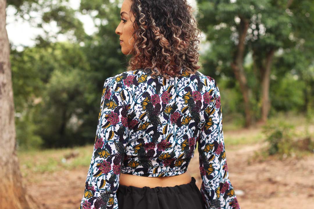 dayse costa,top,cropped,diy,molde cropped,cropped laço,blusa com laço,blusa transpassada,top laço,manga,manga sino,manga godê,como fazer top,modelos de cropped,floral,junin malhas